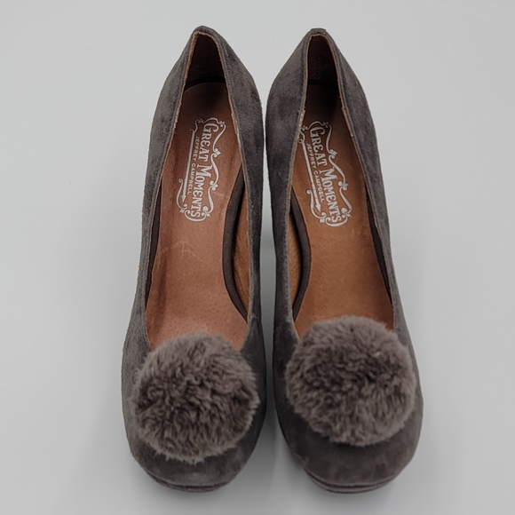 NWOT Jeffrey Campbell Merida Gray Suede Pom Pom Heels, Size 9 - Picture 2 of 5